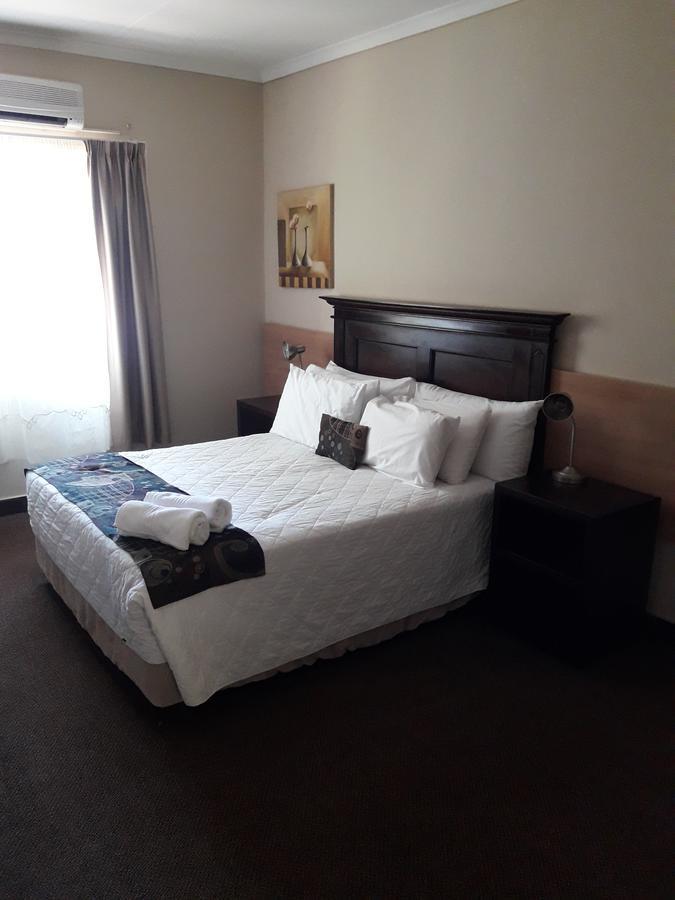 Airport Hotel Kimberley Zewnętrze zdjęcie