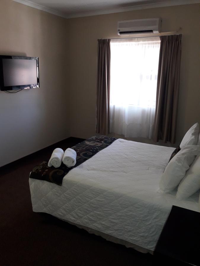 Airport Hotel Kimberley Zewnętrze zdjęcie